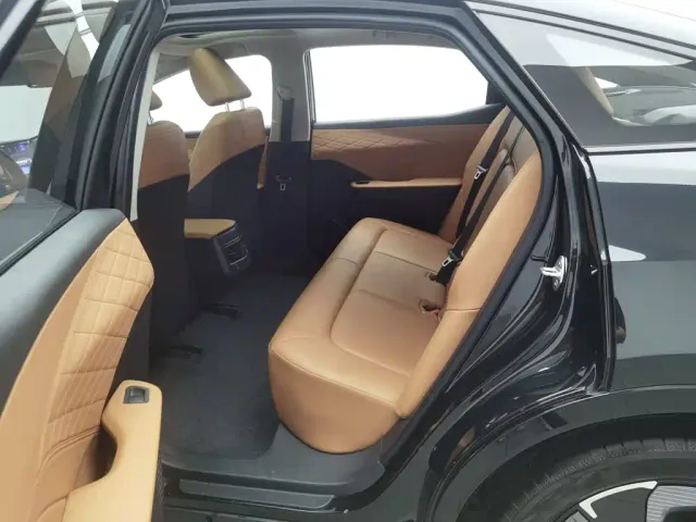 Toyota bZ3 — Фото автомобиля 15