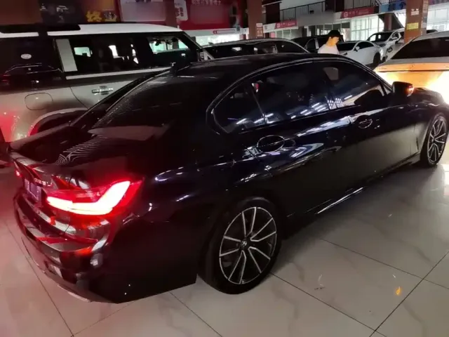 BMW 3 Series — Фото автомобиля 6