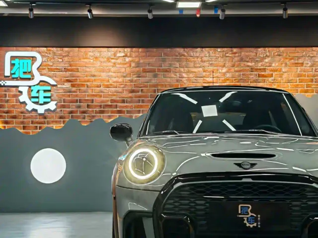 MINI Hatch — Фото автомобиля 5