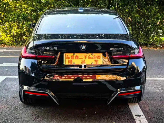 BMW i3 — Фото автомобиля 4