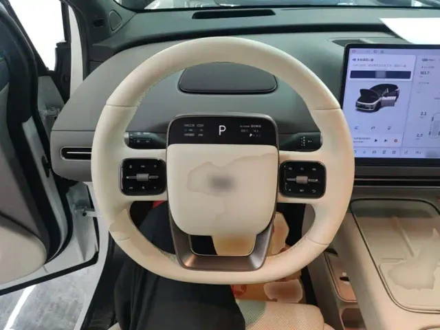 Li Auto i6 — Фото автомобиля 10