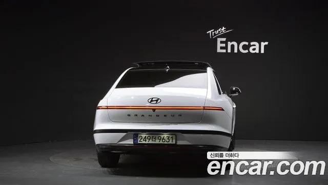 Hyundai Grandeur GN7 — Фото автомобиля 3