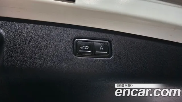 Genesis GV70 2.5T Бензин AWD — Фото автомобиля 29