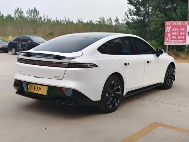 Dongfeng eπ 007 — Фото автомобиля 8