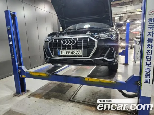 Фотография автомобиля — Audi Q3 F3