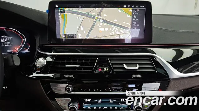 BMW 5-Series — Фото автомобиля 14