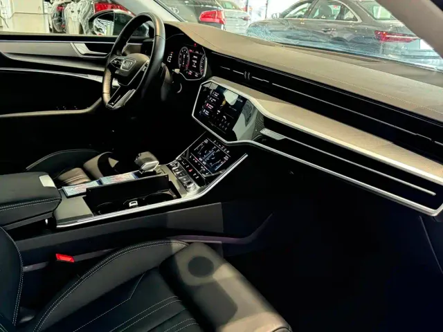 Audi A7 — Фото автомобиля 9