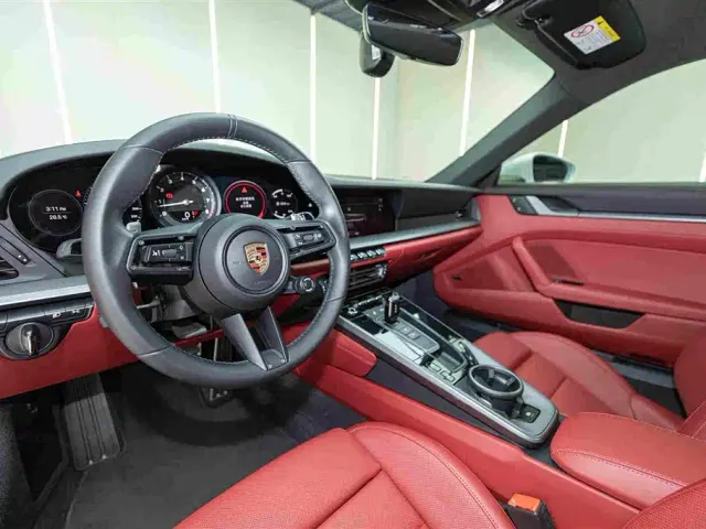Porsche 911 — Фото автомобиля 16