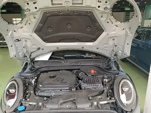 MINI Hatch — Фото автомобиля 19