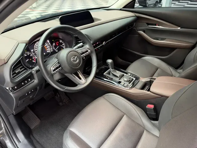 Mazda CX-30 — Фото автомобиля 4
