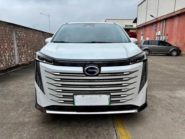 GAC Trumpchi E9 — Фото автомобиля 2