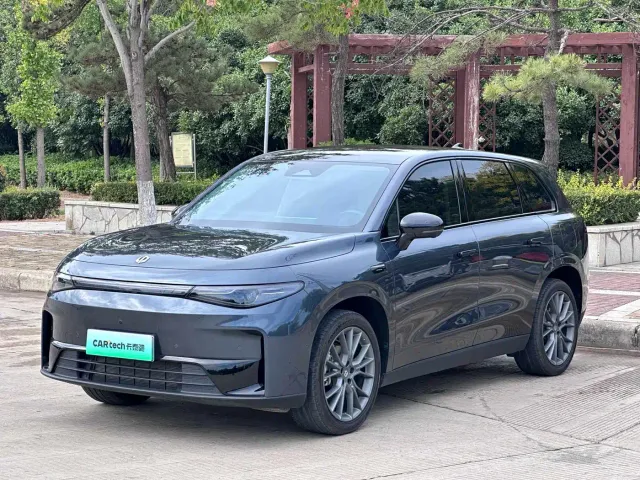 Фотография автомобиля — Leapmotor C10