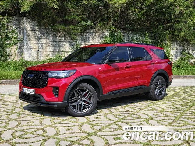 Ford Explorer Explorer 6 поколение 2.3 ST-Line 4WD — Фото автомобиля 2