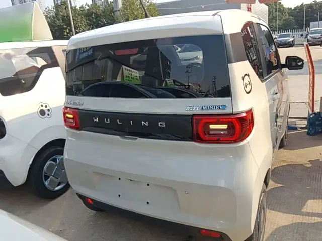 Wuling Hongguang Mini EV — Фото автомобиля 5