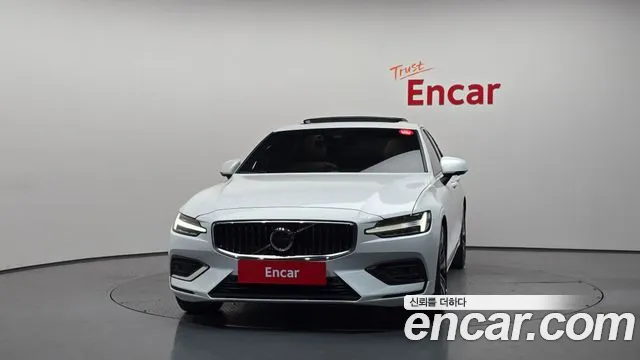 Вольво S60 S60 третьего поколения B5 Ultimate Bright — Фото автомобиля 3