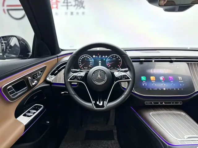 Mercedes-Benz E-Class — Фото автомобиля 7