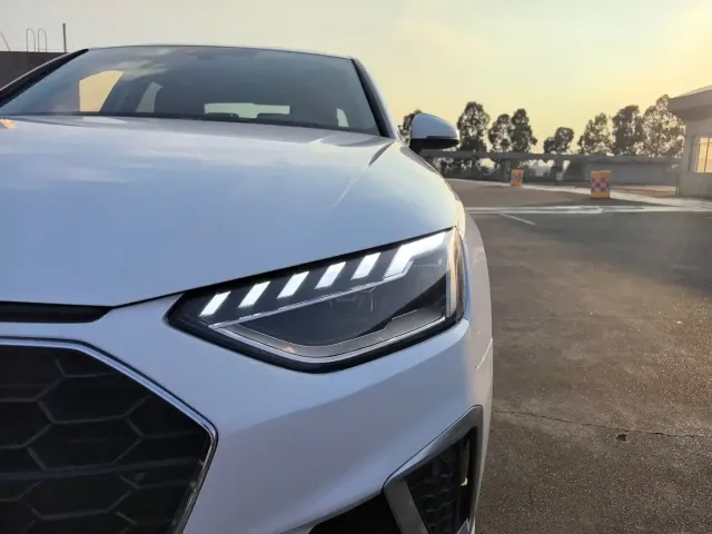 Audi A4L — Фото автомобиля 5