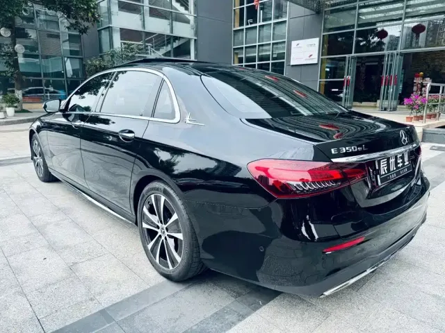 Mercedes-Benz E-Class — Фото автомобиля 7