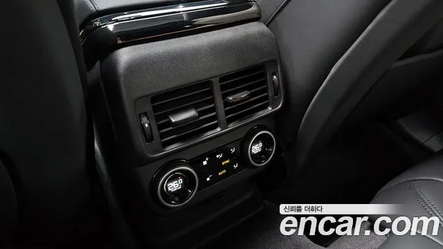Land Rover Range Rover Velar Range Rover Velar 3.0 P400 Dynamic HSE — Фото автомобиля 18