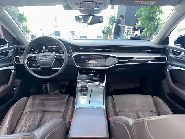 Audi Audi A7L 2022 45 TFSI quattro S-line Vision Crystal Package — Фото автомобиля 5
