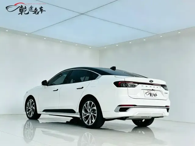 Ford Mondeo — Фото автомобиля 5