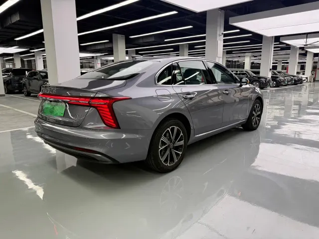 Hongqi H5 PHEV — Фото автомобиля 12