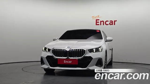 BMW 5-Series — Фото автомобиля 3