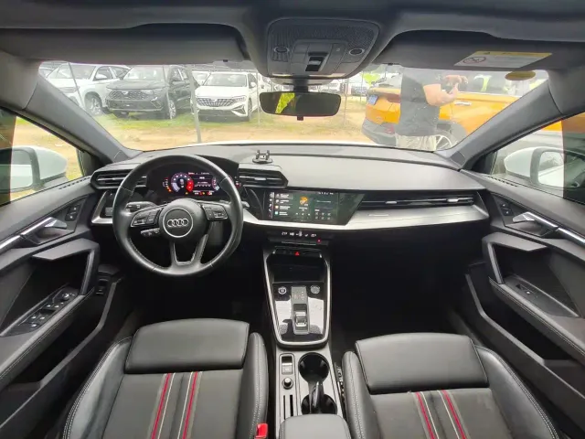 Audi A3 — Фото автомобиля 12