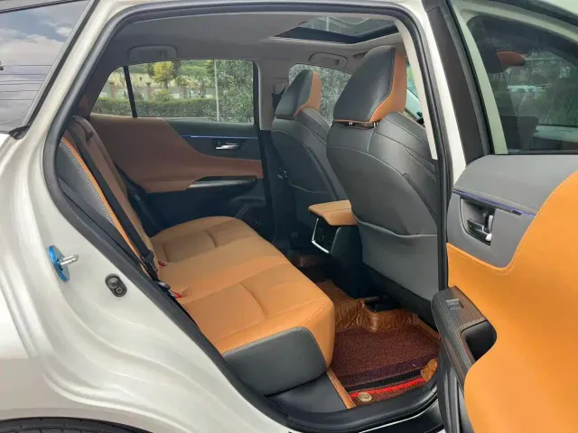Toyota Venza — Фото автомобиля 9