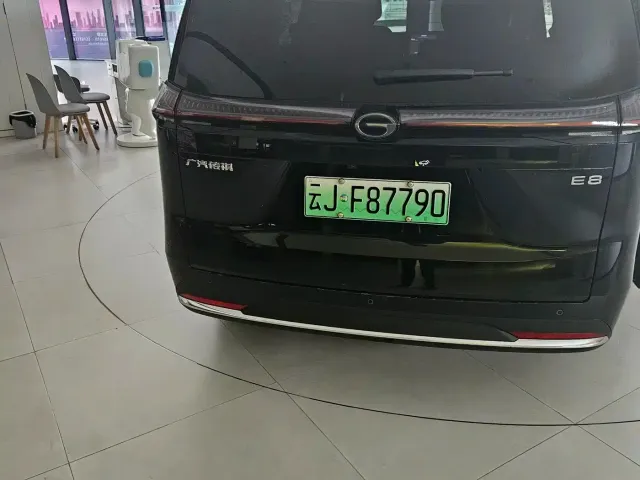 GAC Trumpchi E8 — Фото автомобиля 7