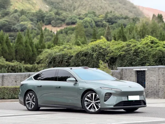 Nio ET7 — Фото автомобиля 3