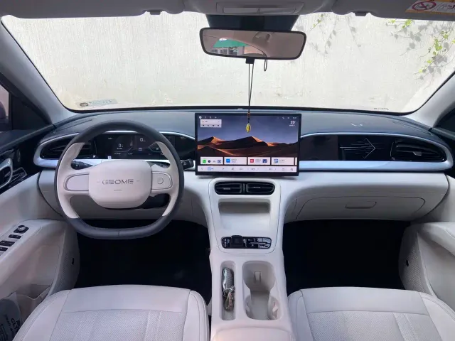 Geely Starry Wish — Фото автомобиля 11