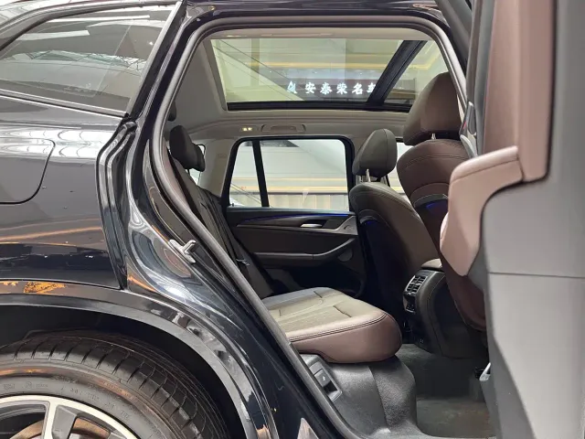 BMW X3 — Фото автомобиля 13