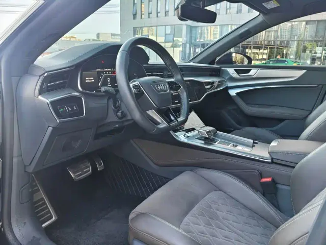 Audi A7L — Фото автомобиля 11