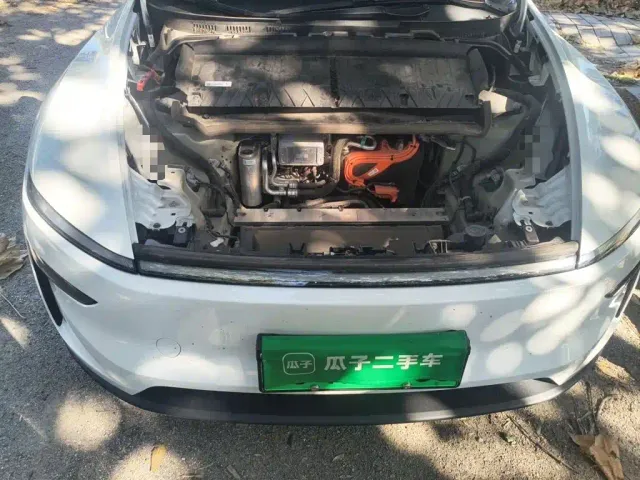Tesla Model Y — Фото автомобиля 10