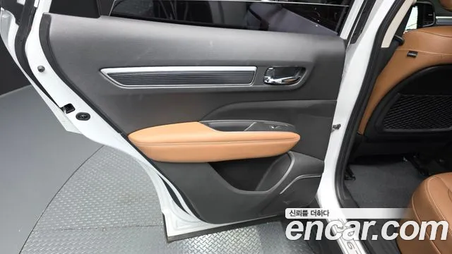 Renault-KoreaSamsung QM6 Новый QM6 2.0 GDe RE Signature 2WD — Фото автомобиля 24