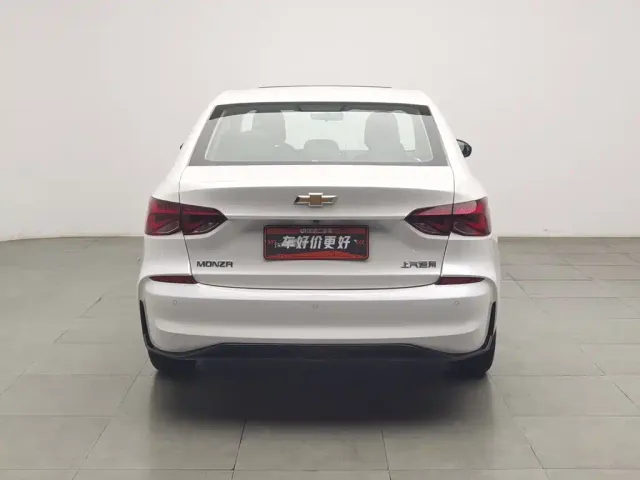 Chevrolet Monza — Фото автомобиля 4