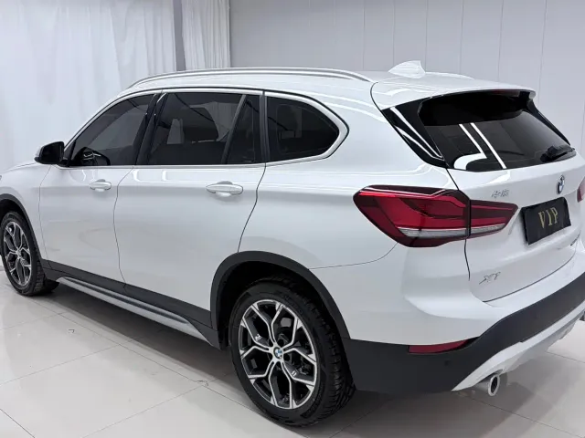 BMW X1 — Фото автомобиля 4
