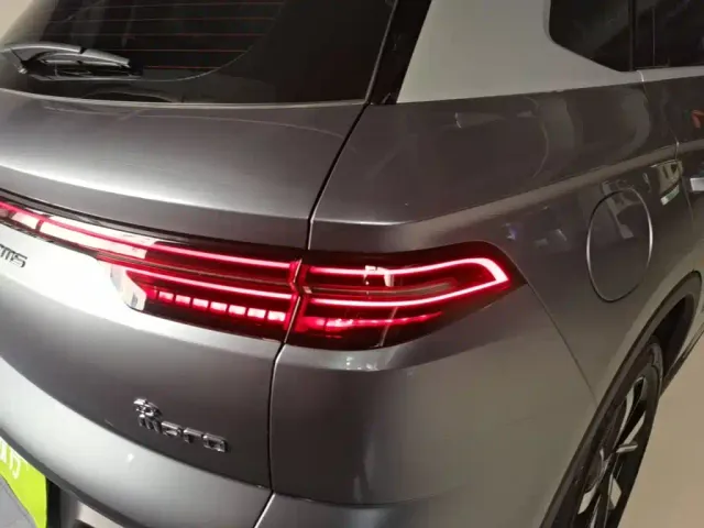 BYD Song Pro — Фото автомобиля 7