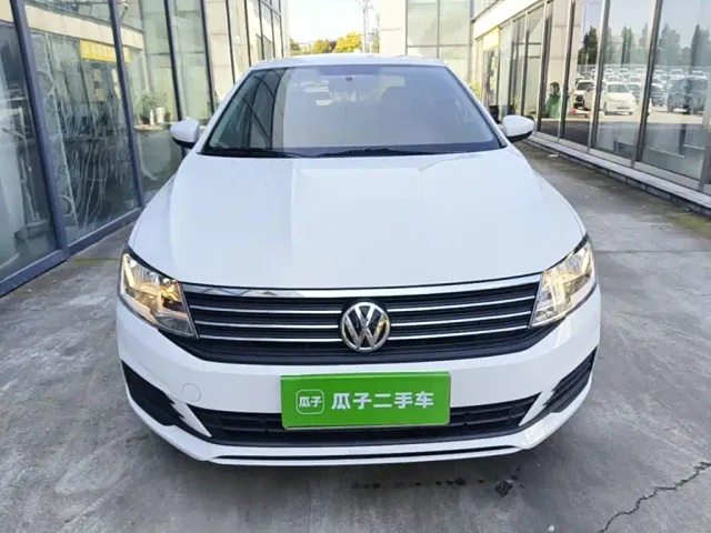 Volkswagen Lavida — Фото автомобиля 2