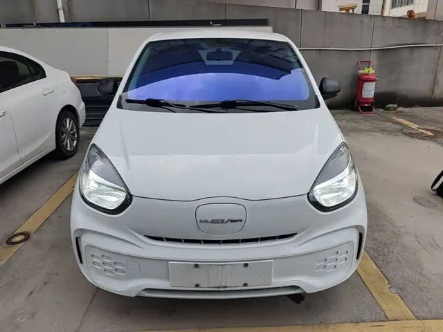 Roewe Clever — Фото автомобиля 2