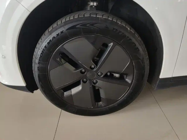 Li Auto i6 — Фото автомобиля 22