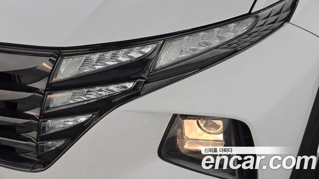 Hyundai Tucson Tucson (NX4) Бензин 1.6 турбо 2WD — Фото автомобиля 17