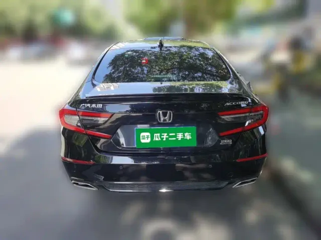 Honda Accord — Фото автомобиля 5
