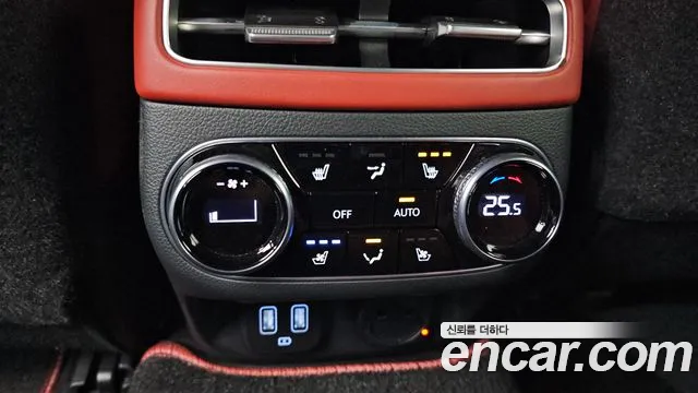 Genesis GV70 — Фото автомобиля 19