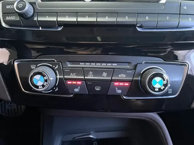 BMW X1 — Фото автомобиля 12