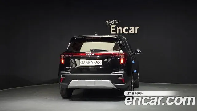 Kia Seltos Бензин 1.6 турбо 2WD — Фото автомобиля 4