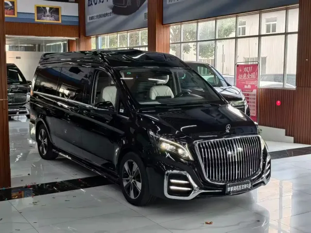 Mercedes-Benz V-Class — Фото автомобиля 3