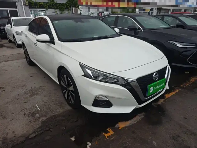 Nissan Teana — Фото автомобиля 3