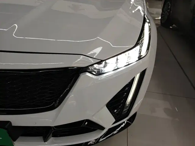 Cadillac CT5 — Фото автомобиля 23